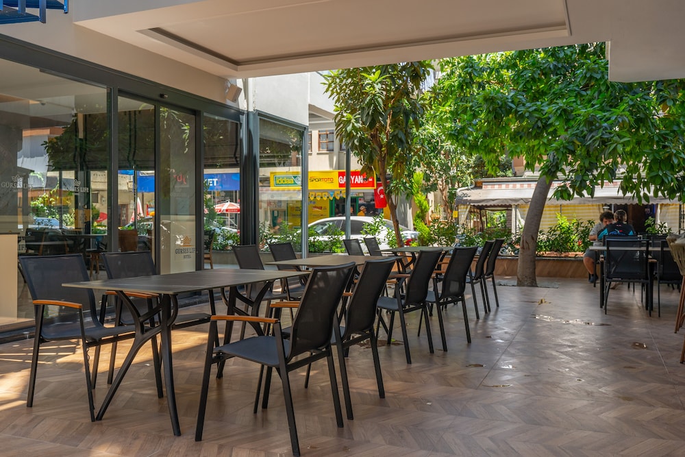 Gurses Life Hotel 35/50
