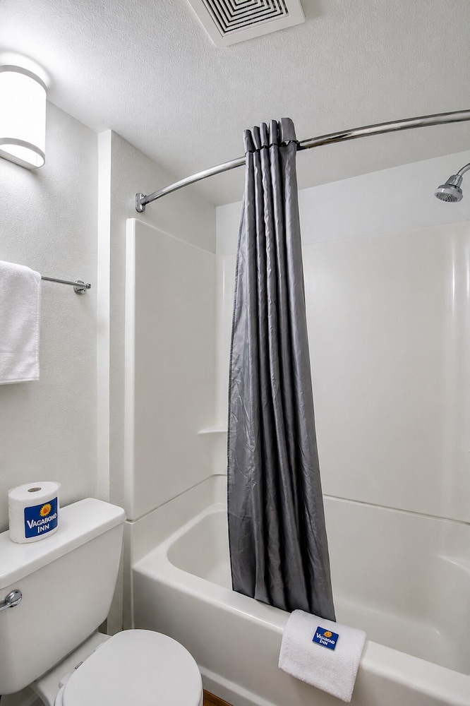 Motel6 Camarillo, CA 68/71