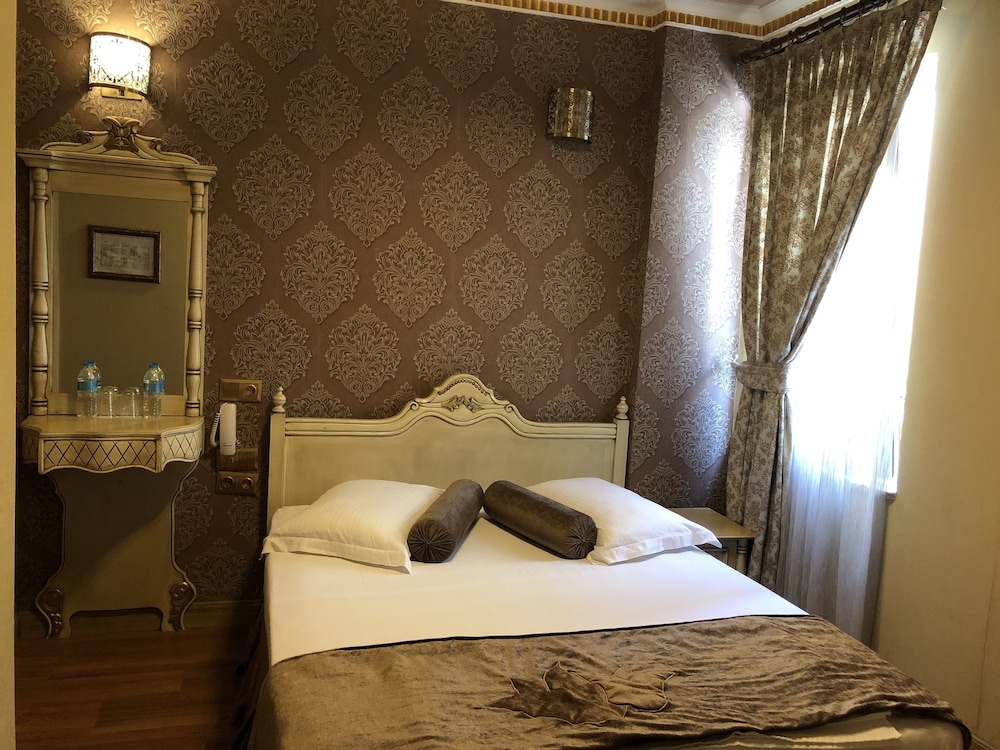 Kaftan Hotel 24/75