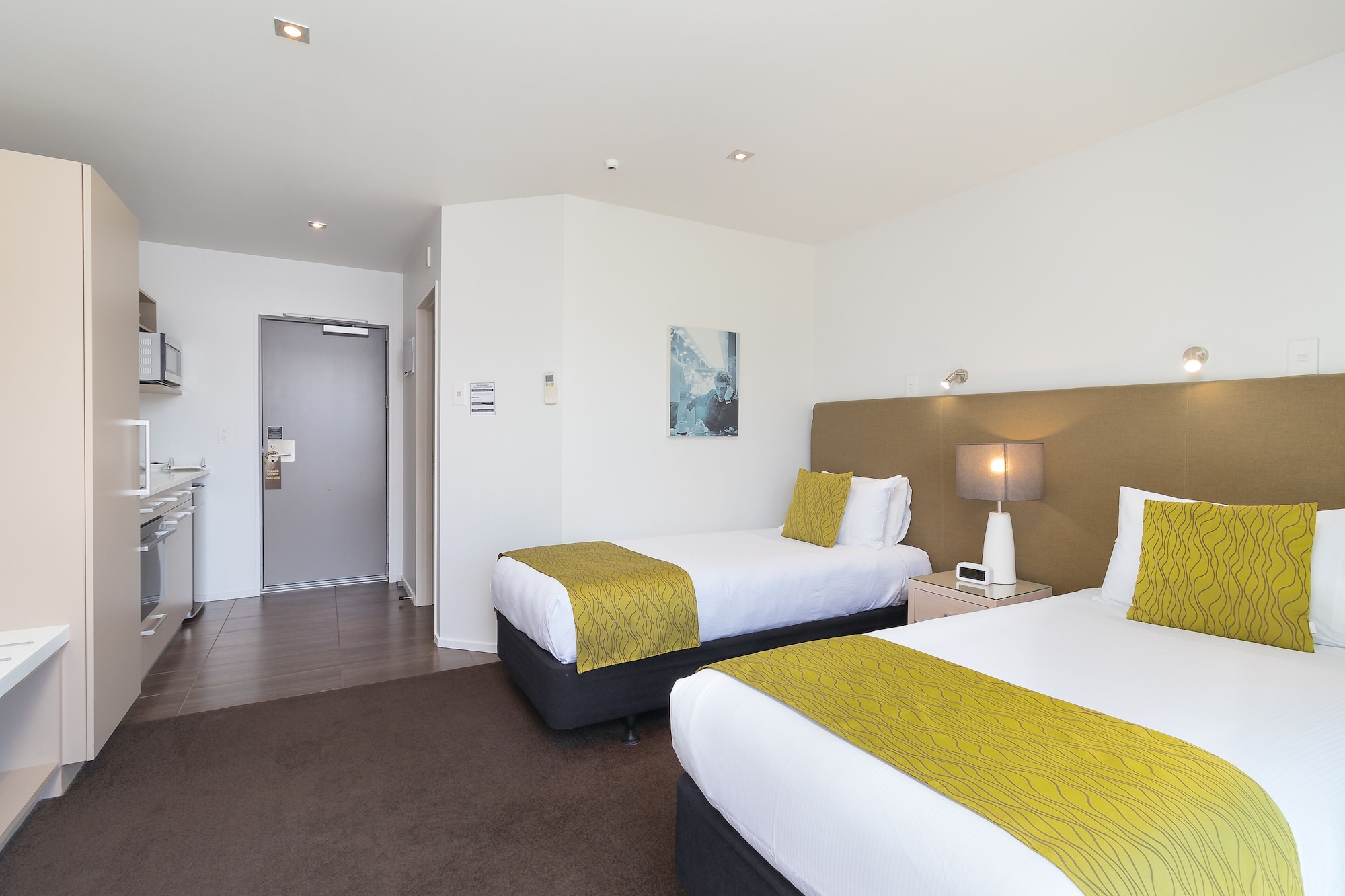 SPA, EXECUTIVE, STUDIO, TWIN BEDS