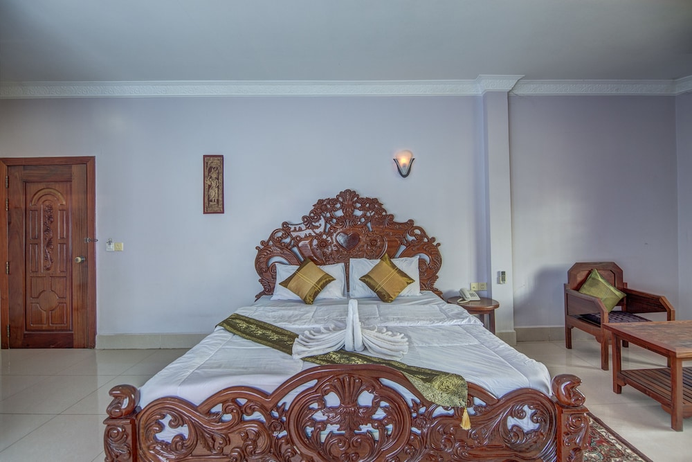 Dv Angkor Villa 12/63