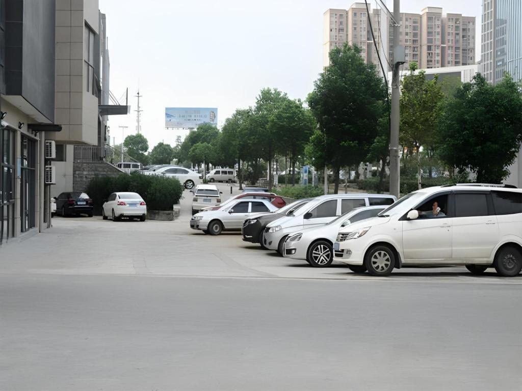 Jinjiang Inn Select (Wuhan Tianhe Airport) 22/23