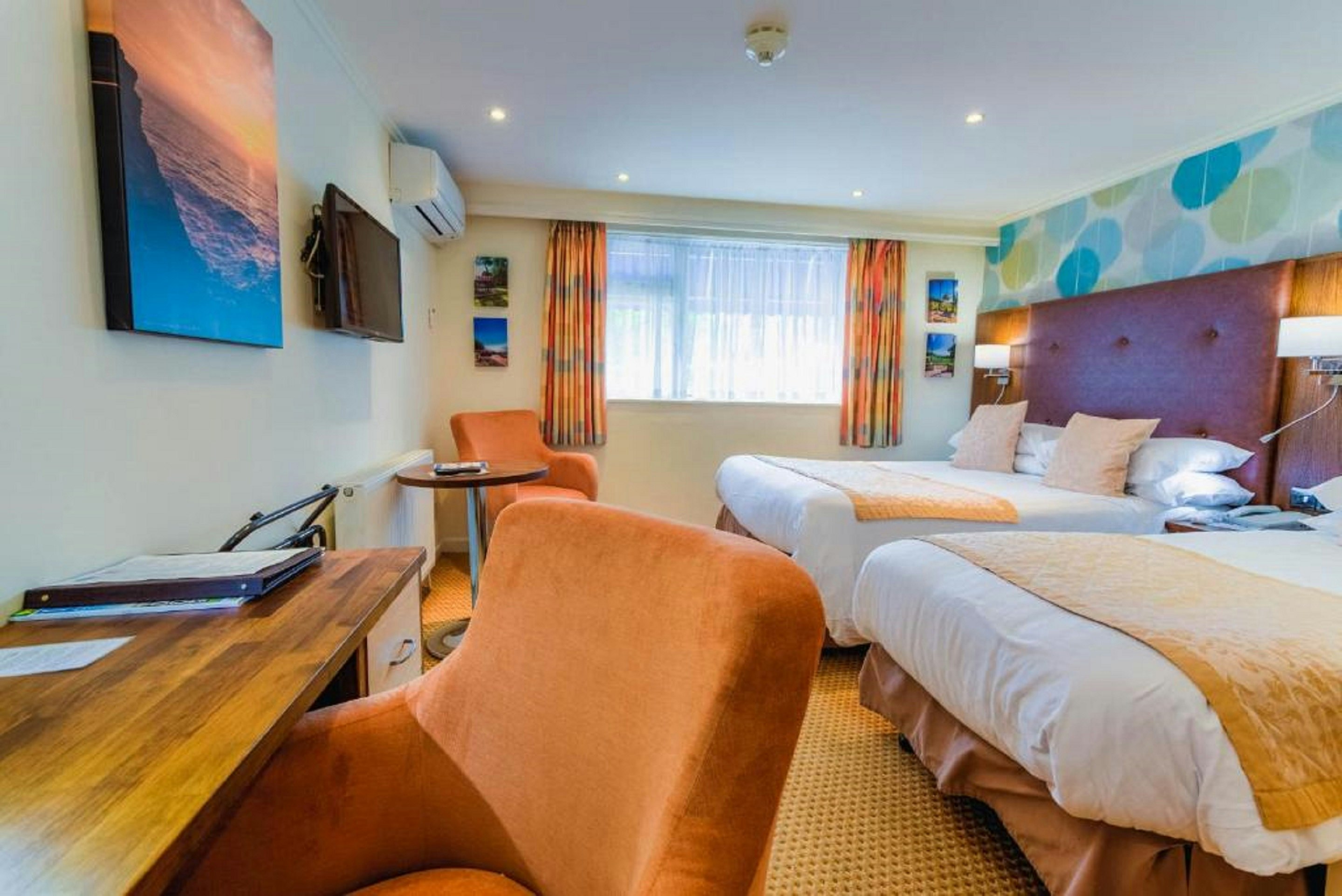 Langstone Cliff Hotel 20/80