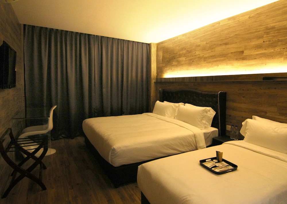 Hermess Hotel 12/41