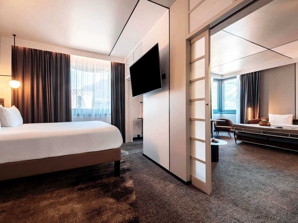 جناح بسرير كينج مع أريكة، NOVOTEL GRENOBLE CENTRE 2/6