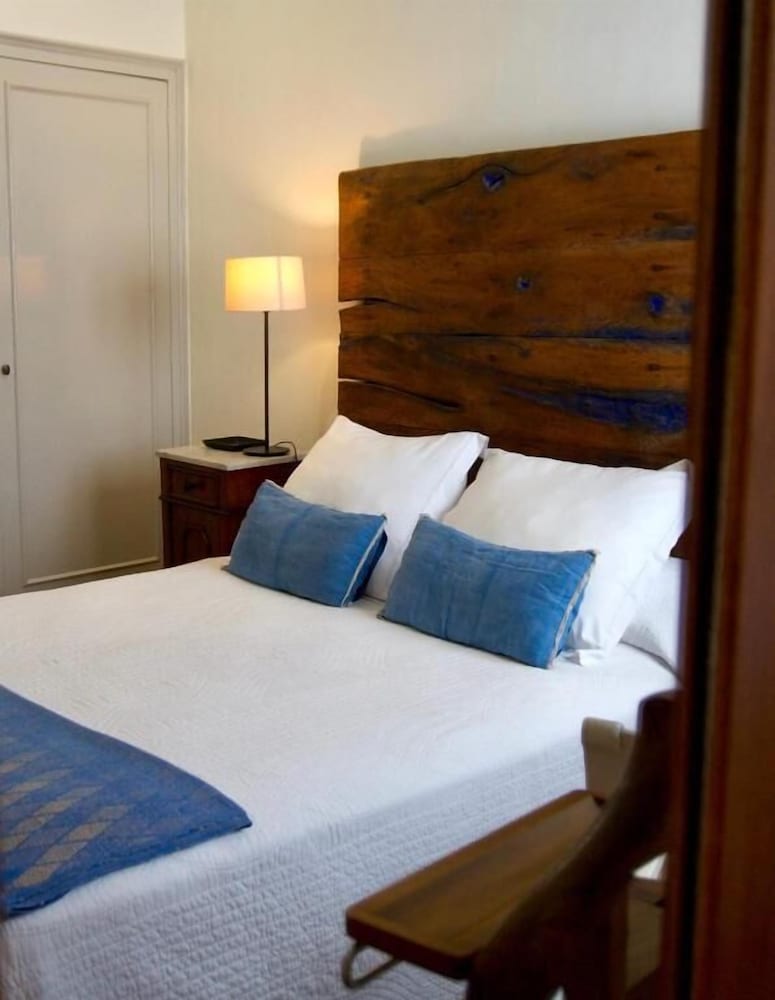 Hostal De La Plaaa 16/49