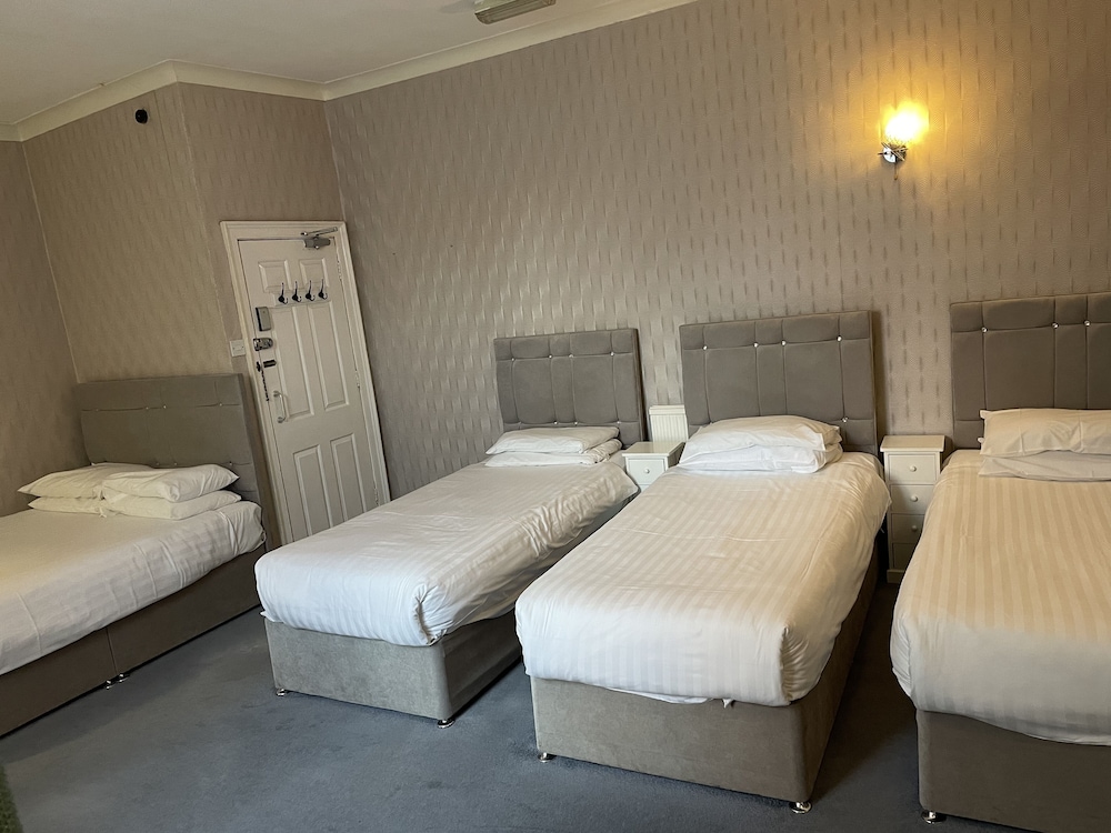 OYO Diamonds Inn 59/70