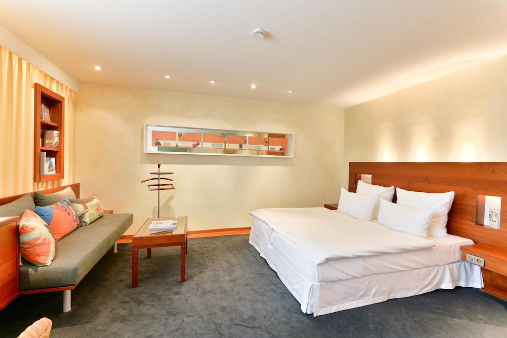 Hotel Adler Asperg 11/50