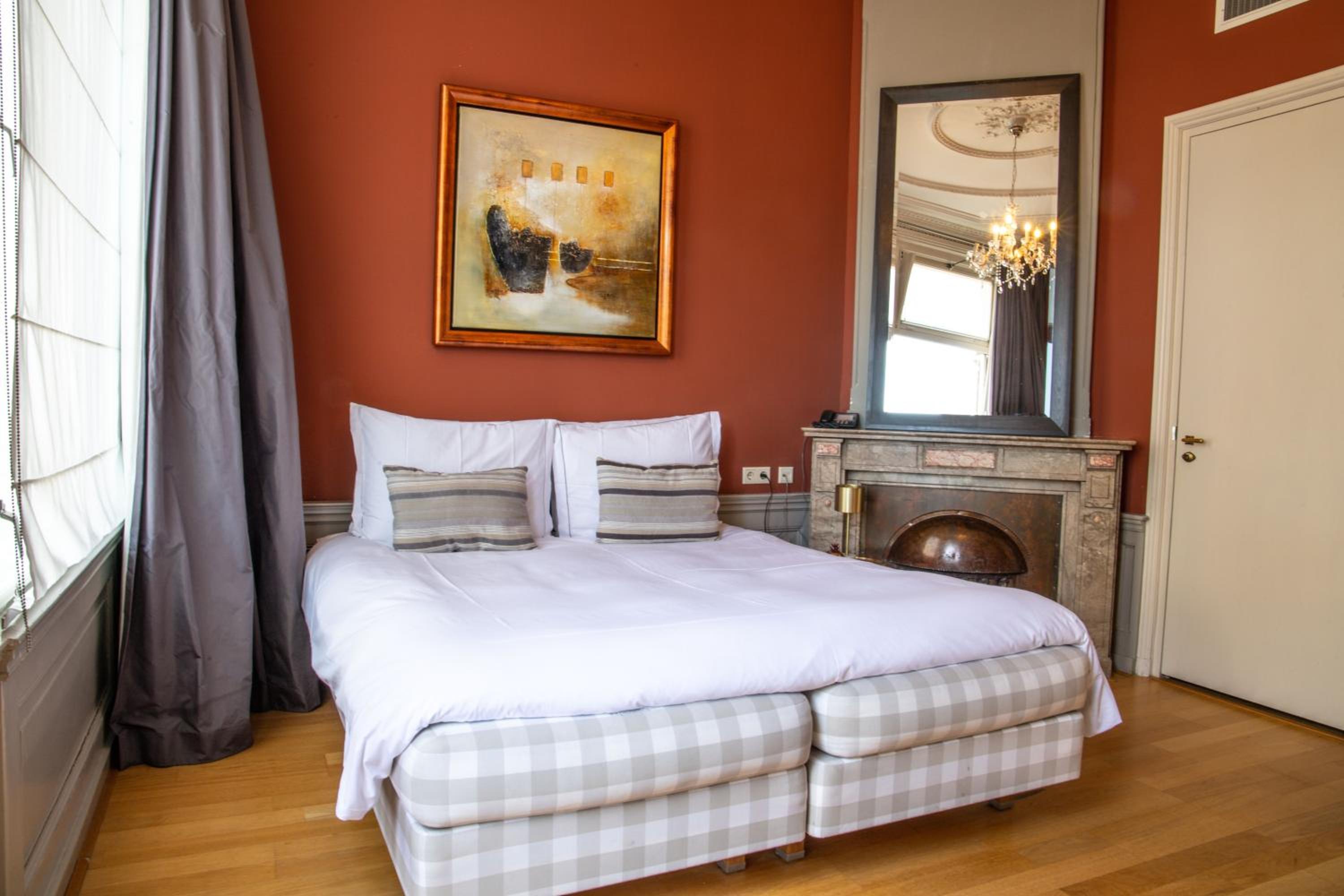 Hotel ML 8/50