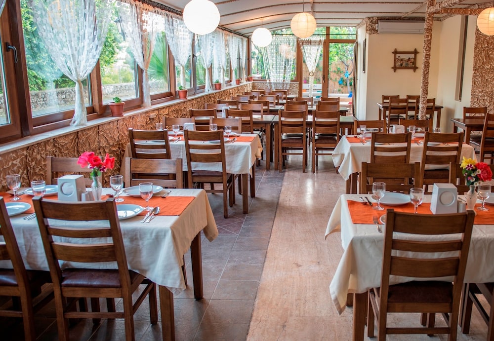 HAN DALYAN HOTEL 61/74