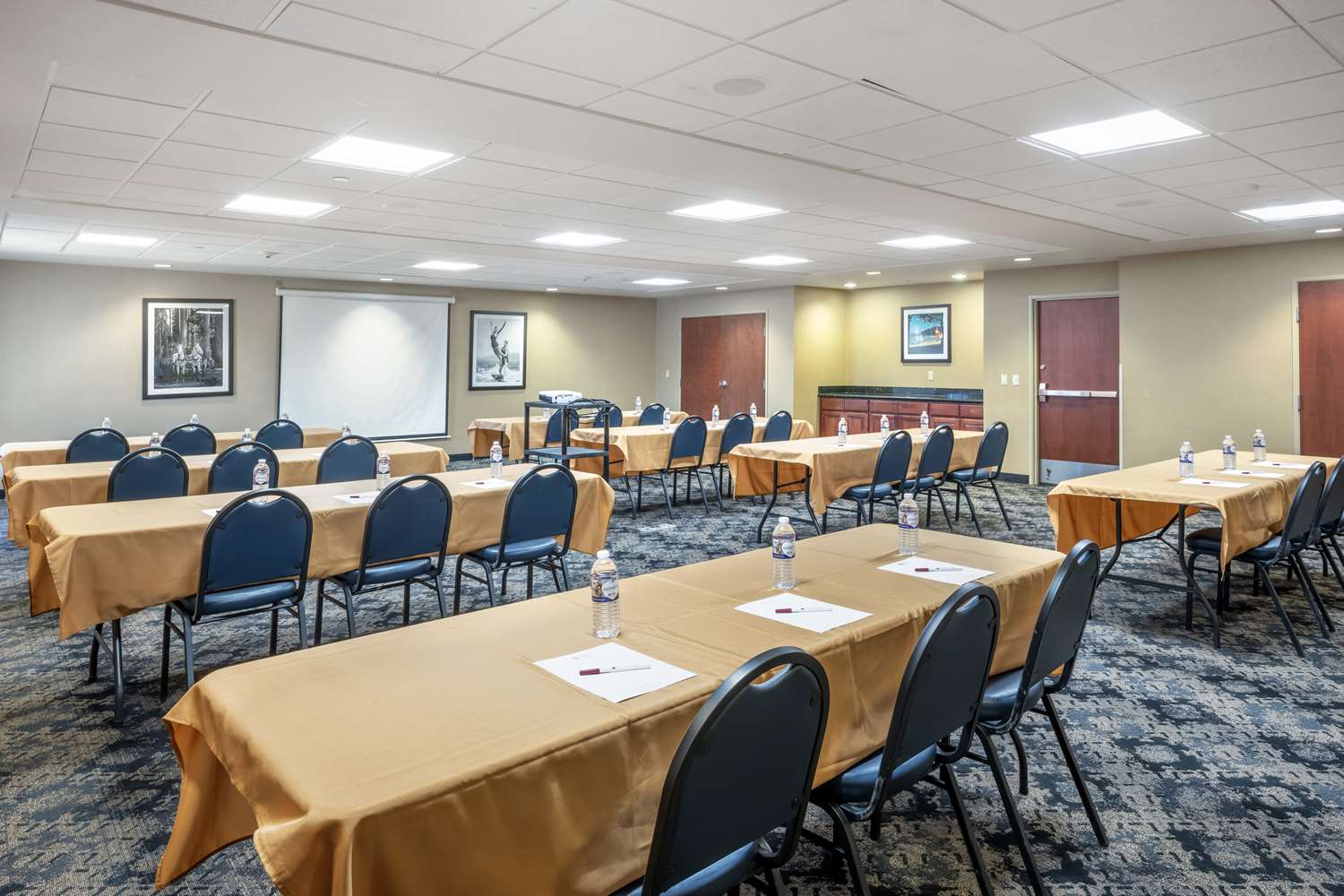 Best Western Plus Ponderay Mountain Lodge 16/17
