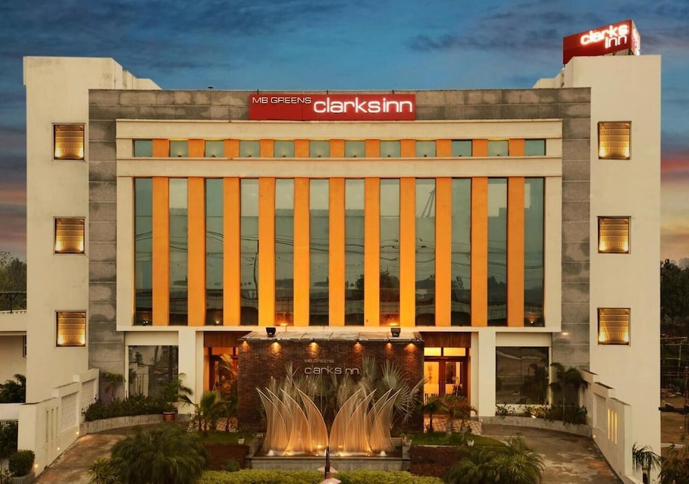 MB Greens Clarks Inn Moradabad 1/50