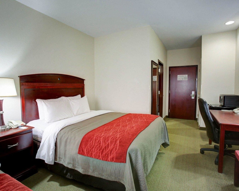Quality Inn Rockdale TX 9/34