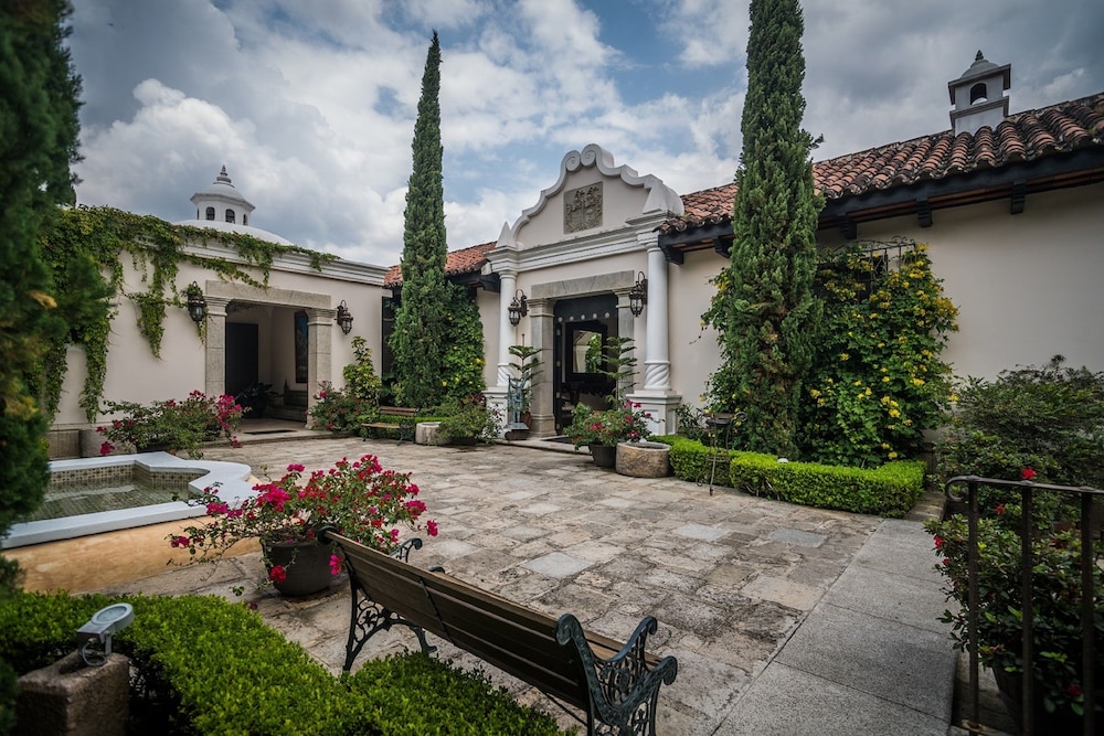 Pensativo House Hotel(formerly Casa Rosal Hotel Boutique) 52/64