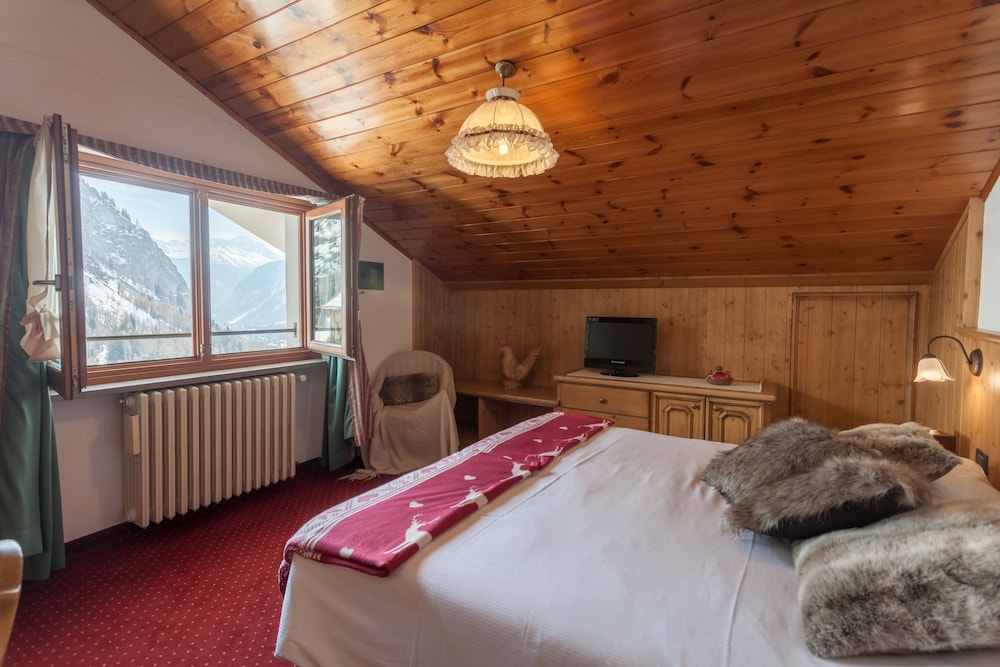 La Vallee Blanche Hotel 40/69