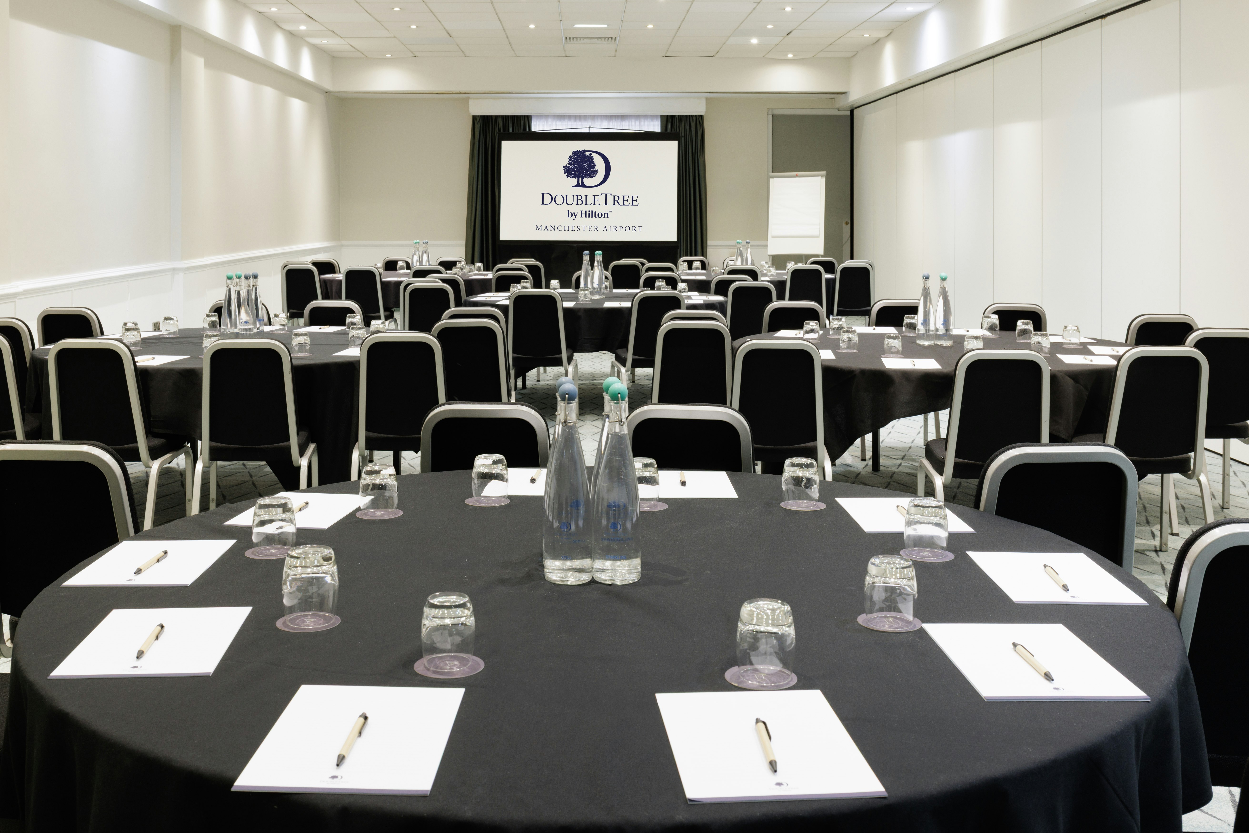 Doubletree by Hilton Manchester Airport 36/62