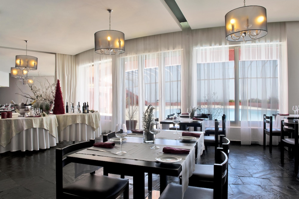 restaurant-cafeteria
