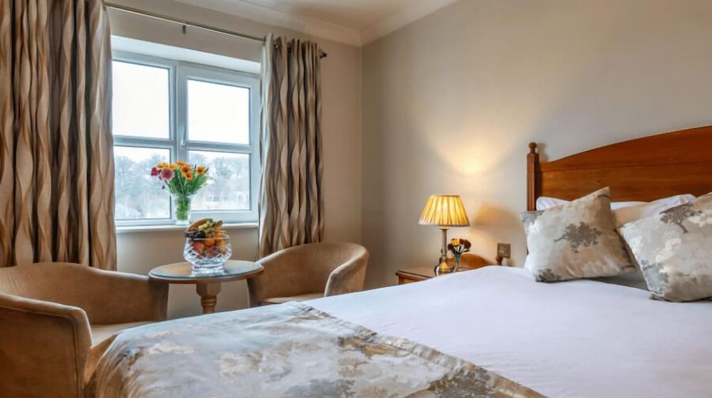 NEWGRANGE HOTEL 11/60