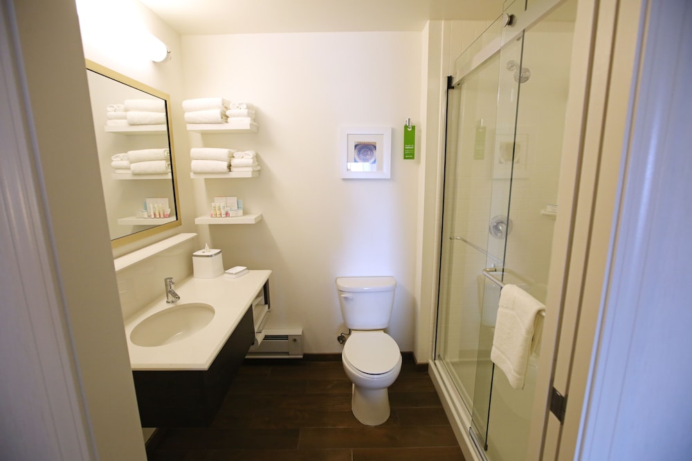 Hampton Inn Chicago Downtown N Loop Michigan Ave Il 13/52