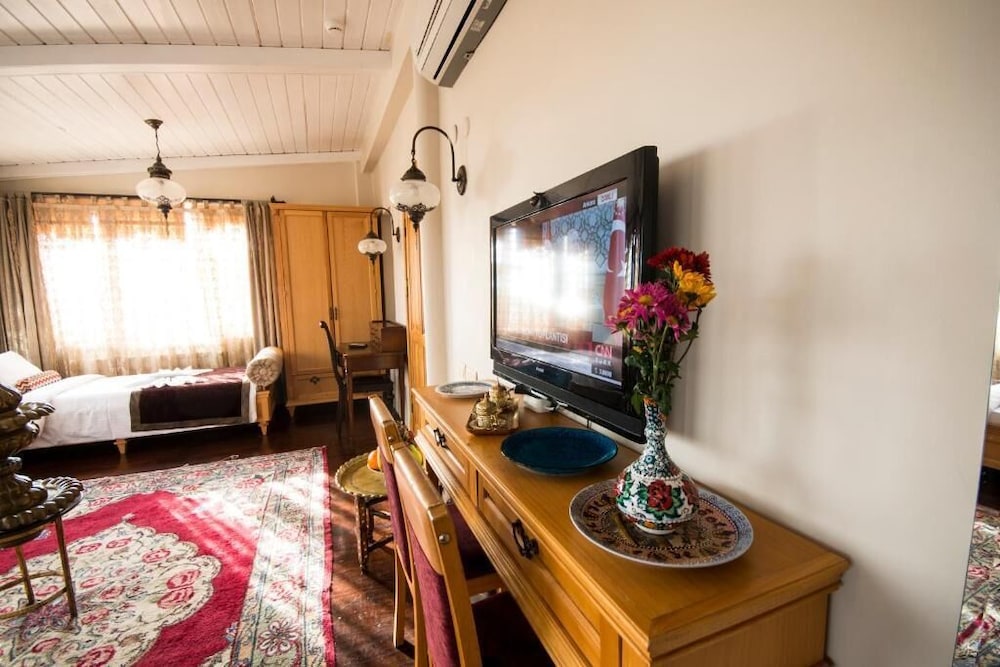 Sultan Corner Suites 37/49