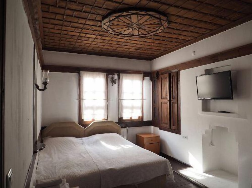 Turgut Reis Konak Otel 18/50