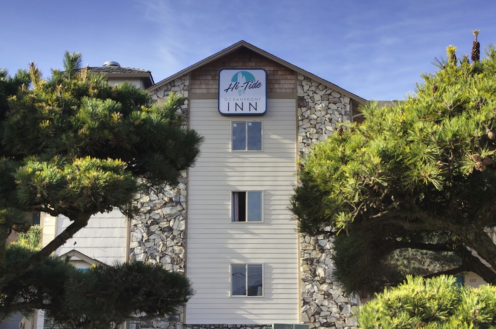 Hi Tide Oceanfront Inn 49/52