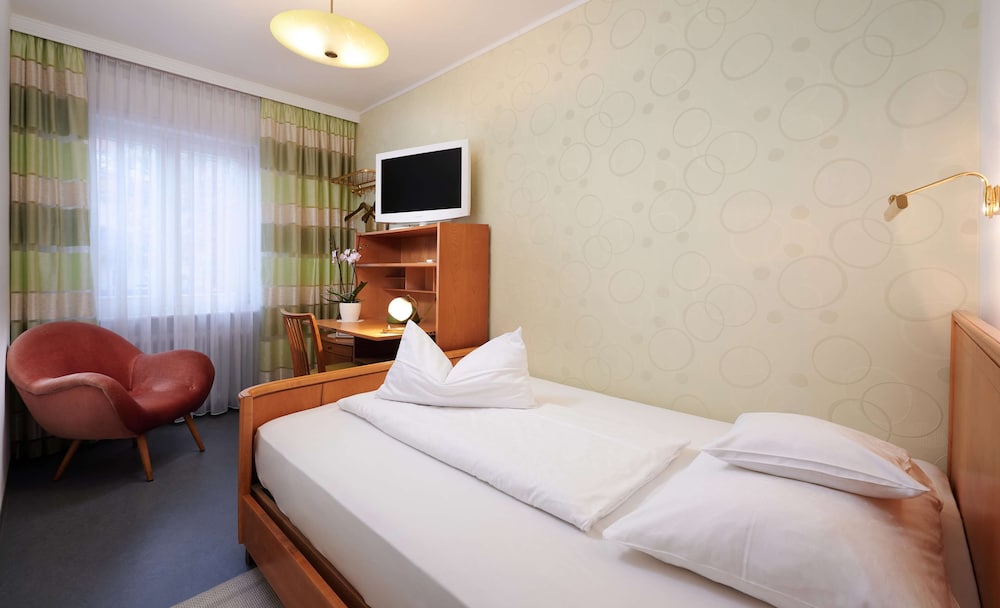 ROOM, SINGLE, SINGLE BED