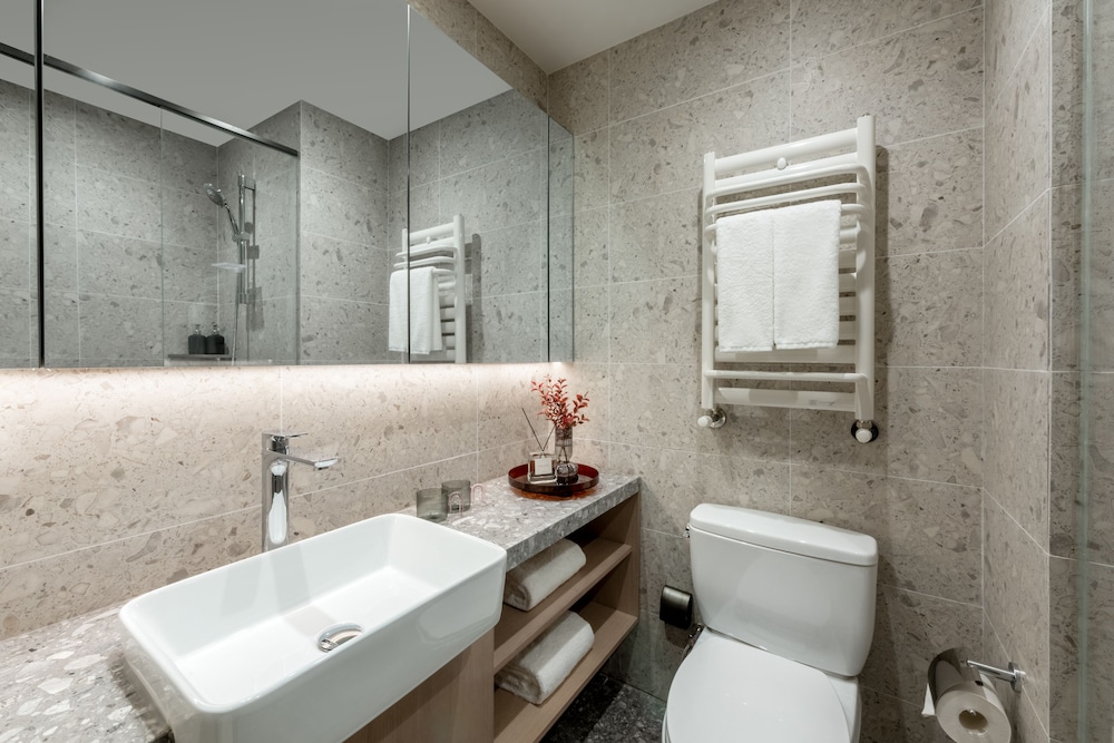 base-Sanlitun Serviced Apartment 49/51