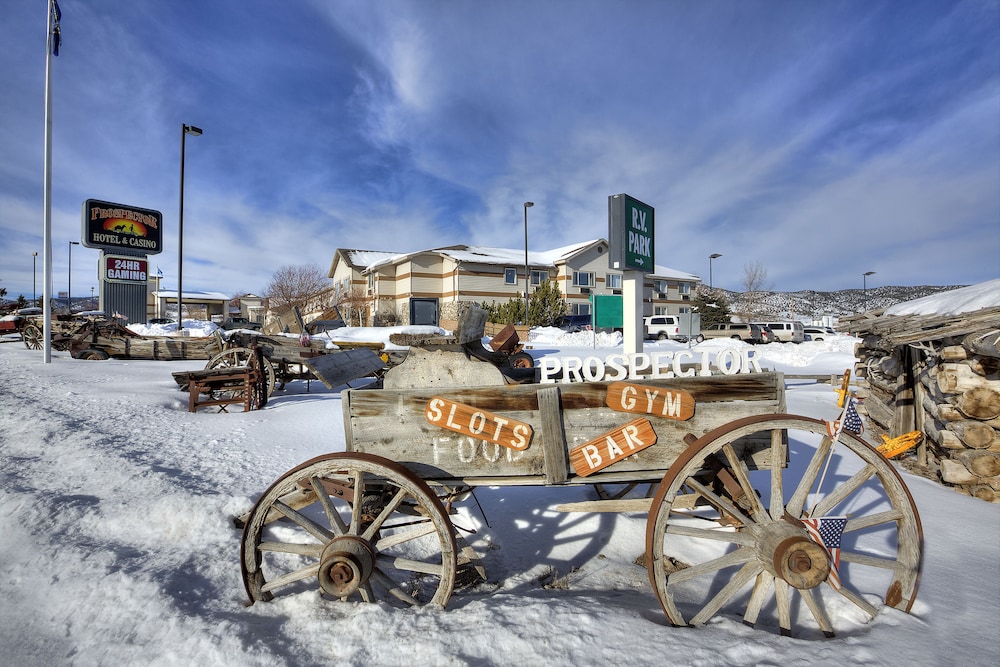 Prospector Hotel and Casino 43/75