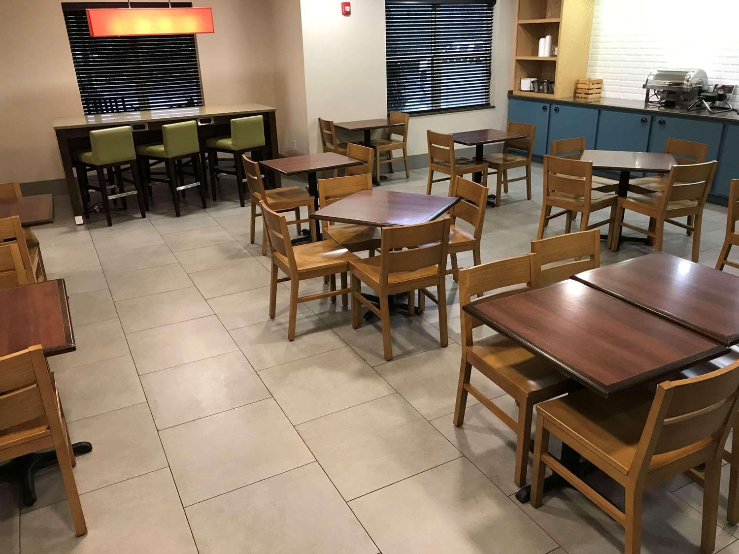 Country Inn & Suites By Radisson, Emporia, VA 29/37