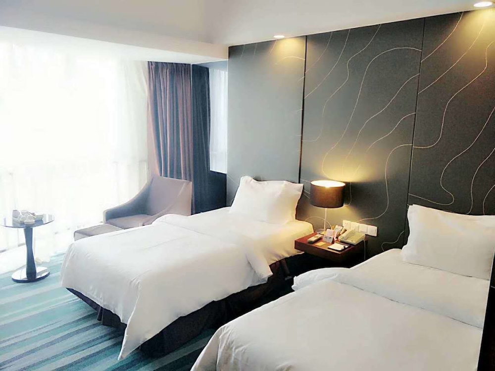 Metropolo Jinjiang Hotel (Fuzhou Cangshan) 8/29