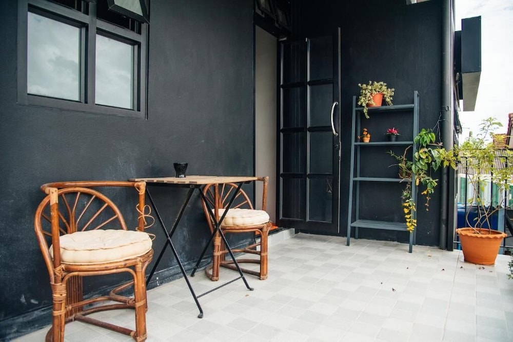 Journey Hostel Suratthani 48/56