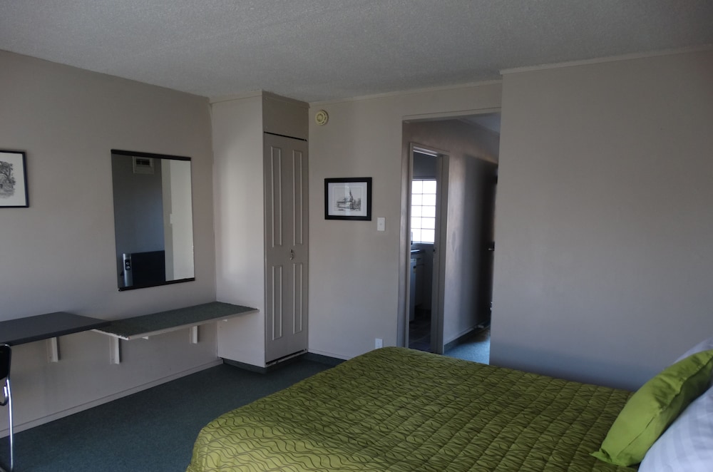 Ambassador Motel - Palmerston North 7/22