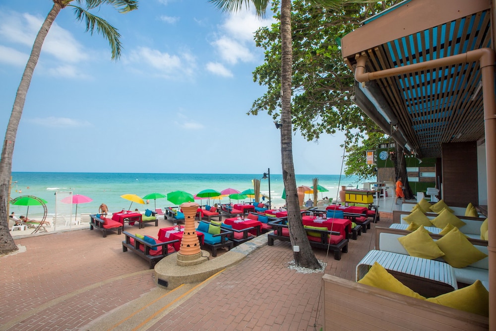 BAAN SAMUI RESORT 10/67
