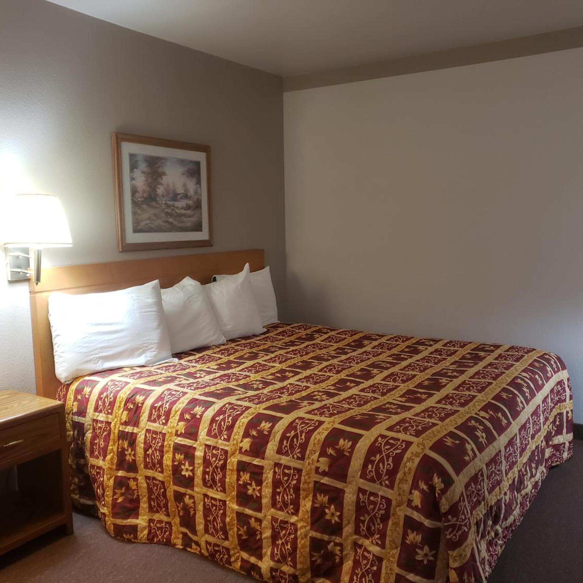 Americas Best Value Inn Burlington 35/62