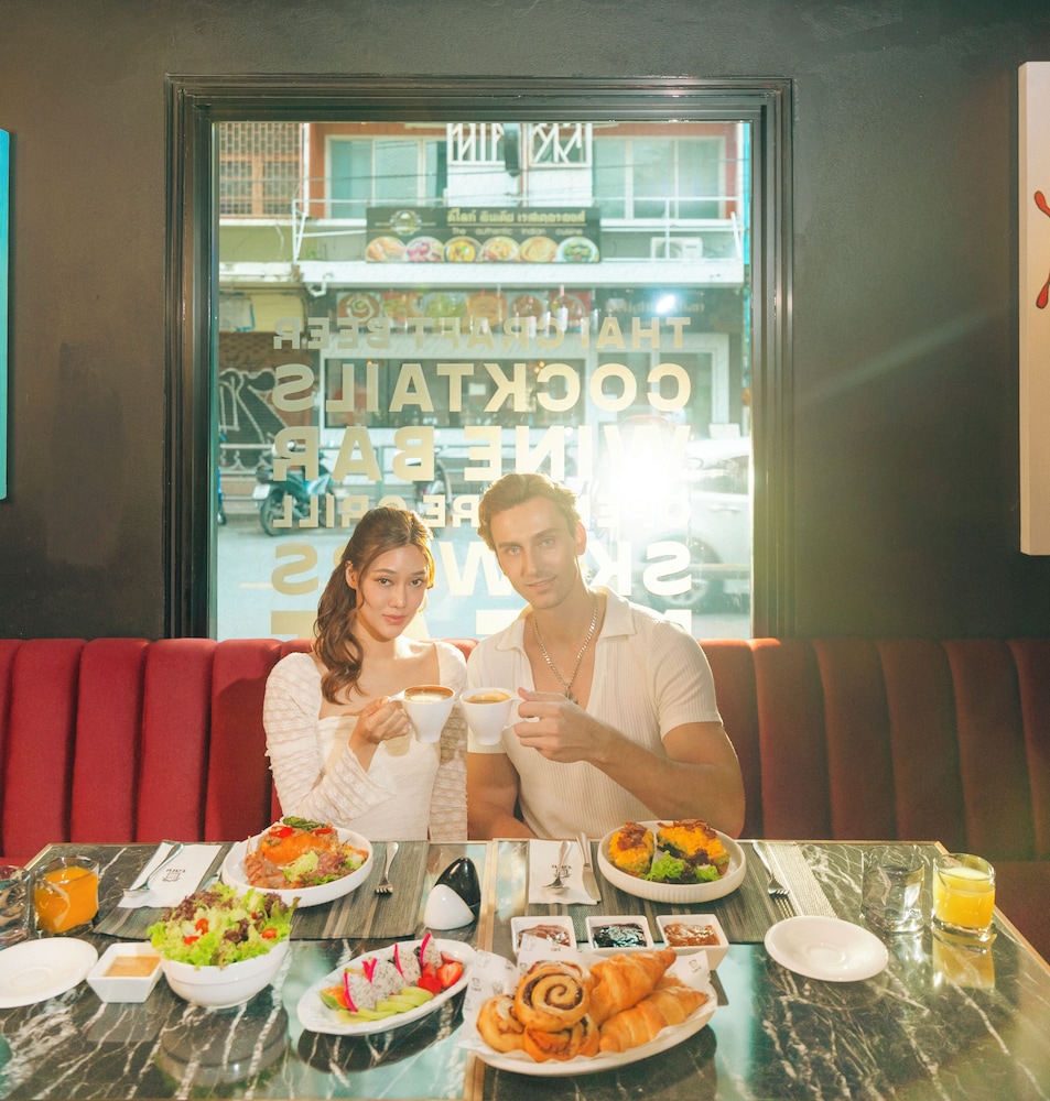 The Gravitique Hotel Khaosan 36/50