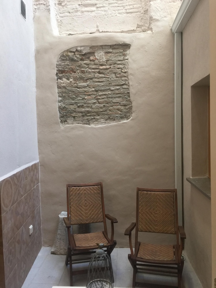 Palacio Almagra 51/75
