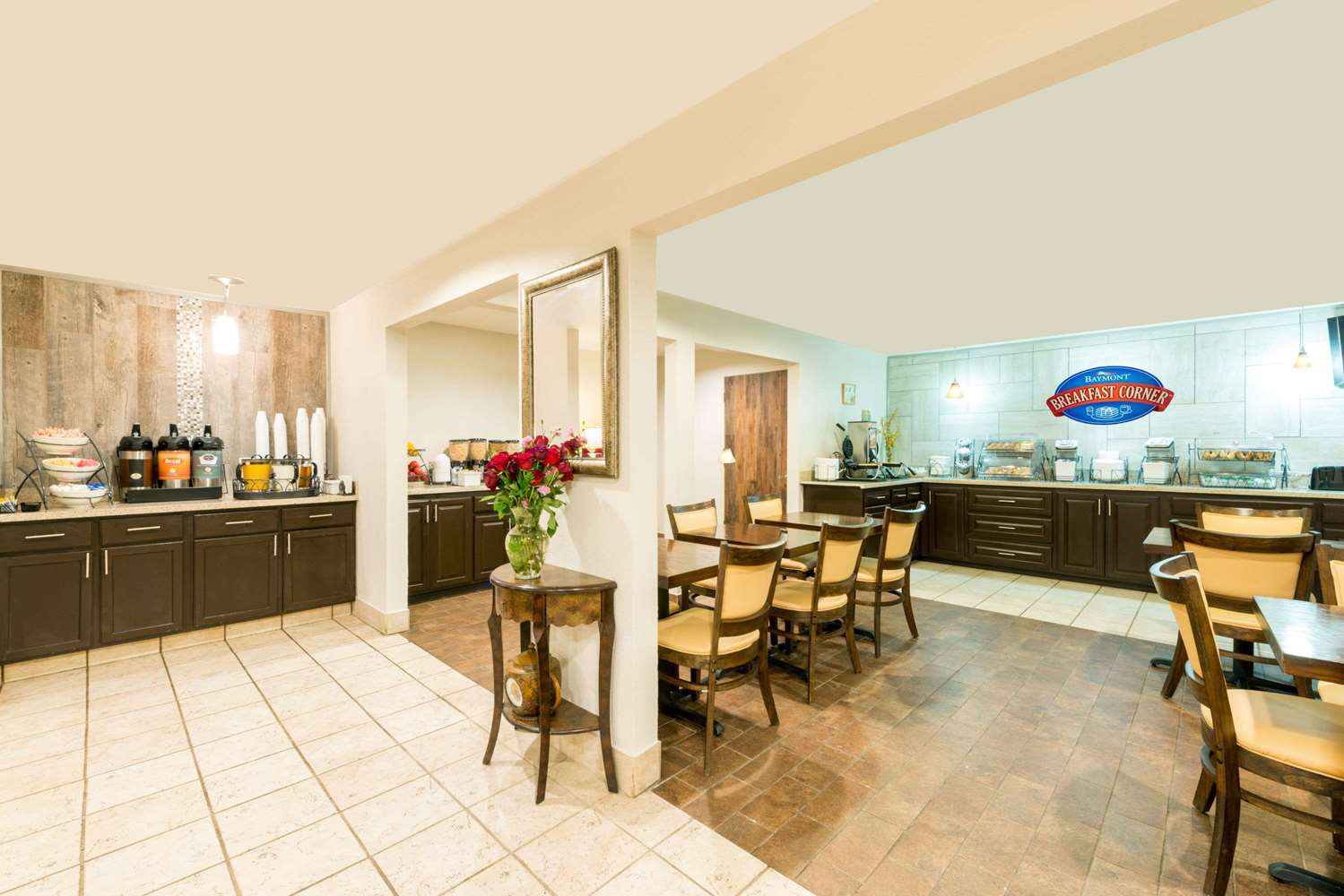 Baymont By Wyndham Louisville East 31/38