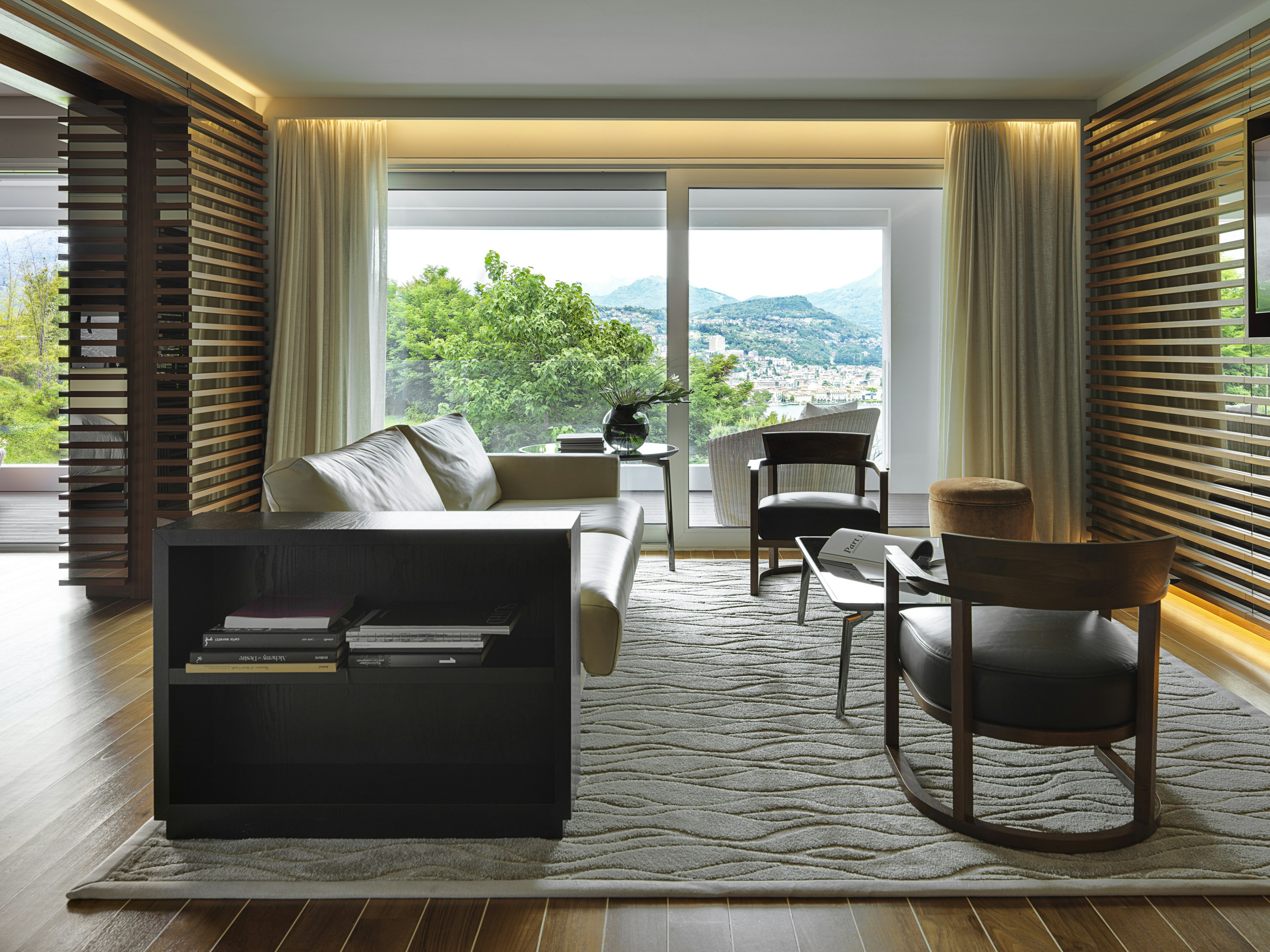 THE VIEW LUGANO 53/83