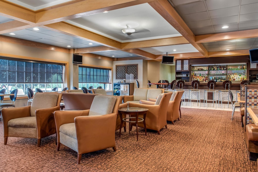 Quality Hotel Conference Center Cincinnati Blue Ash 37/45