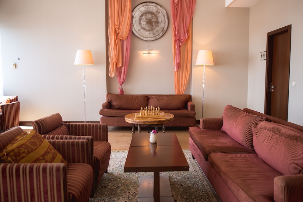 Renaissance Atyrau Hotel 33/54