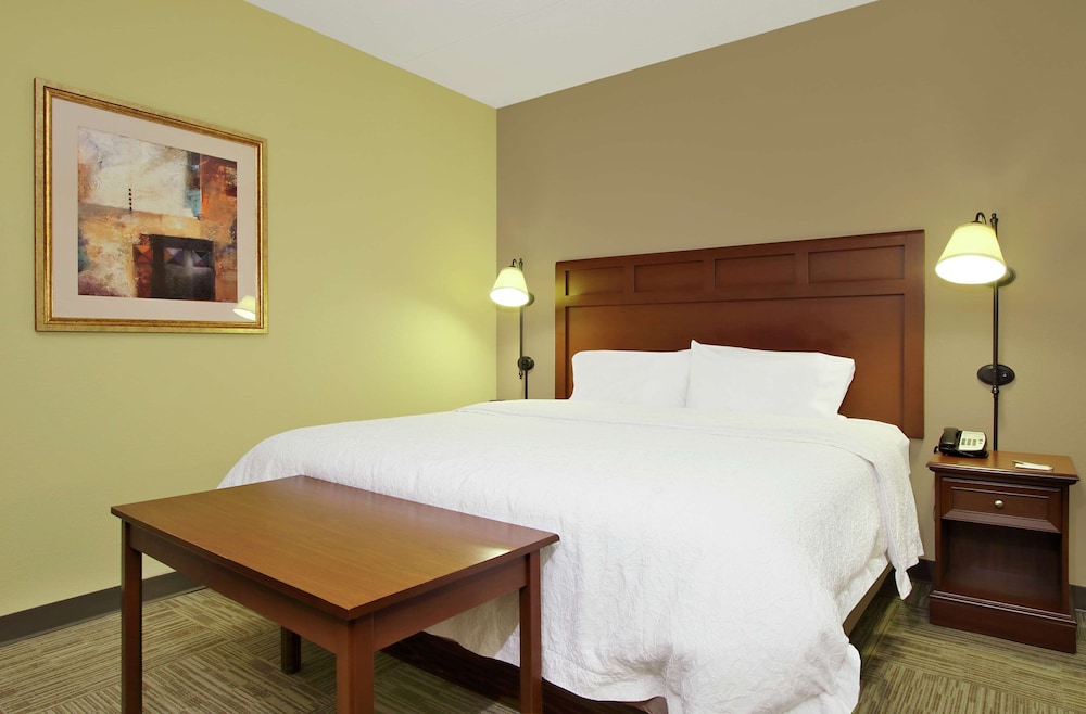 Hampton Inn Suites Murray 10/37