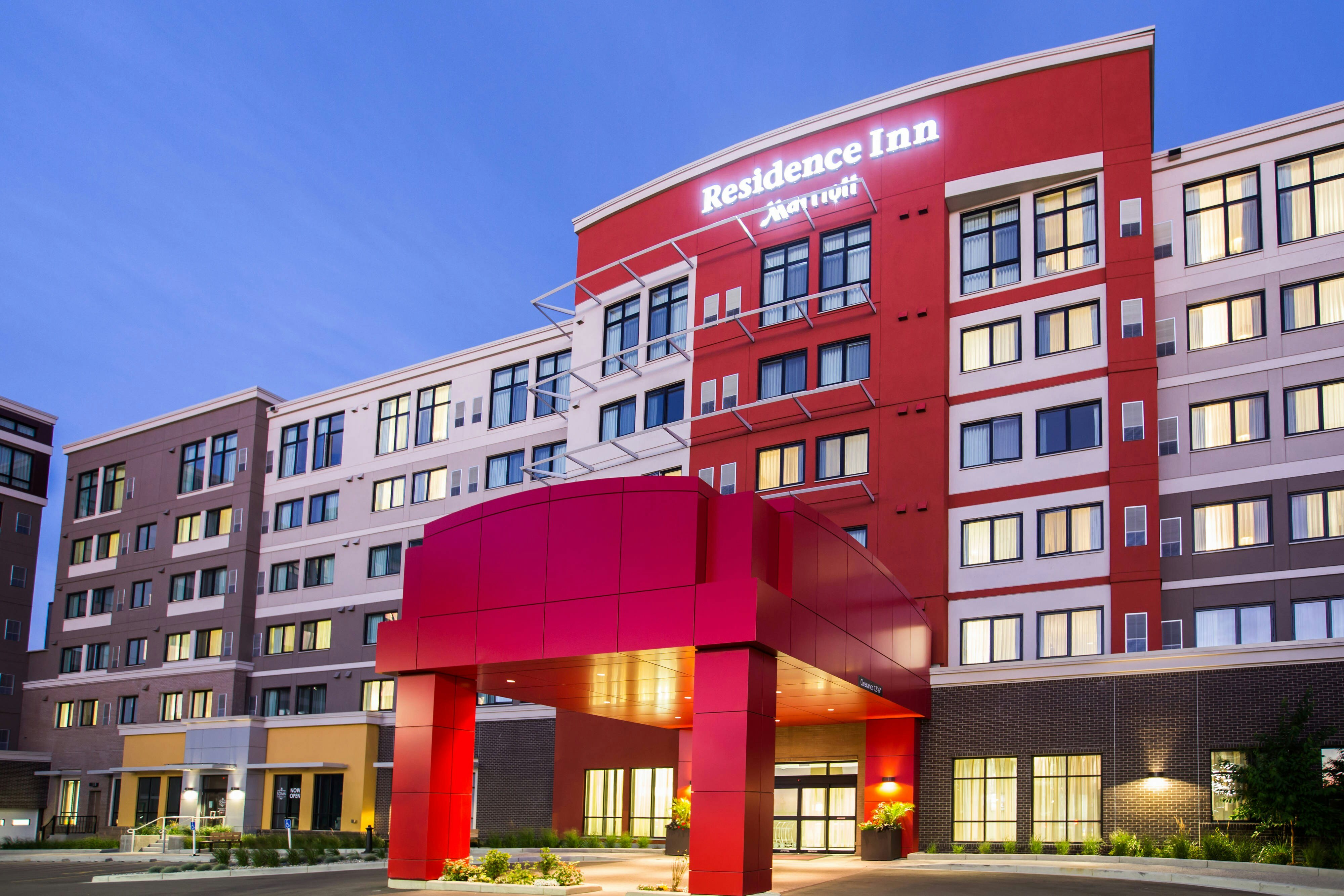 Residence Inn By Marriott Calgary South 1/25