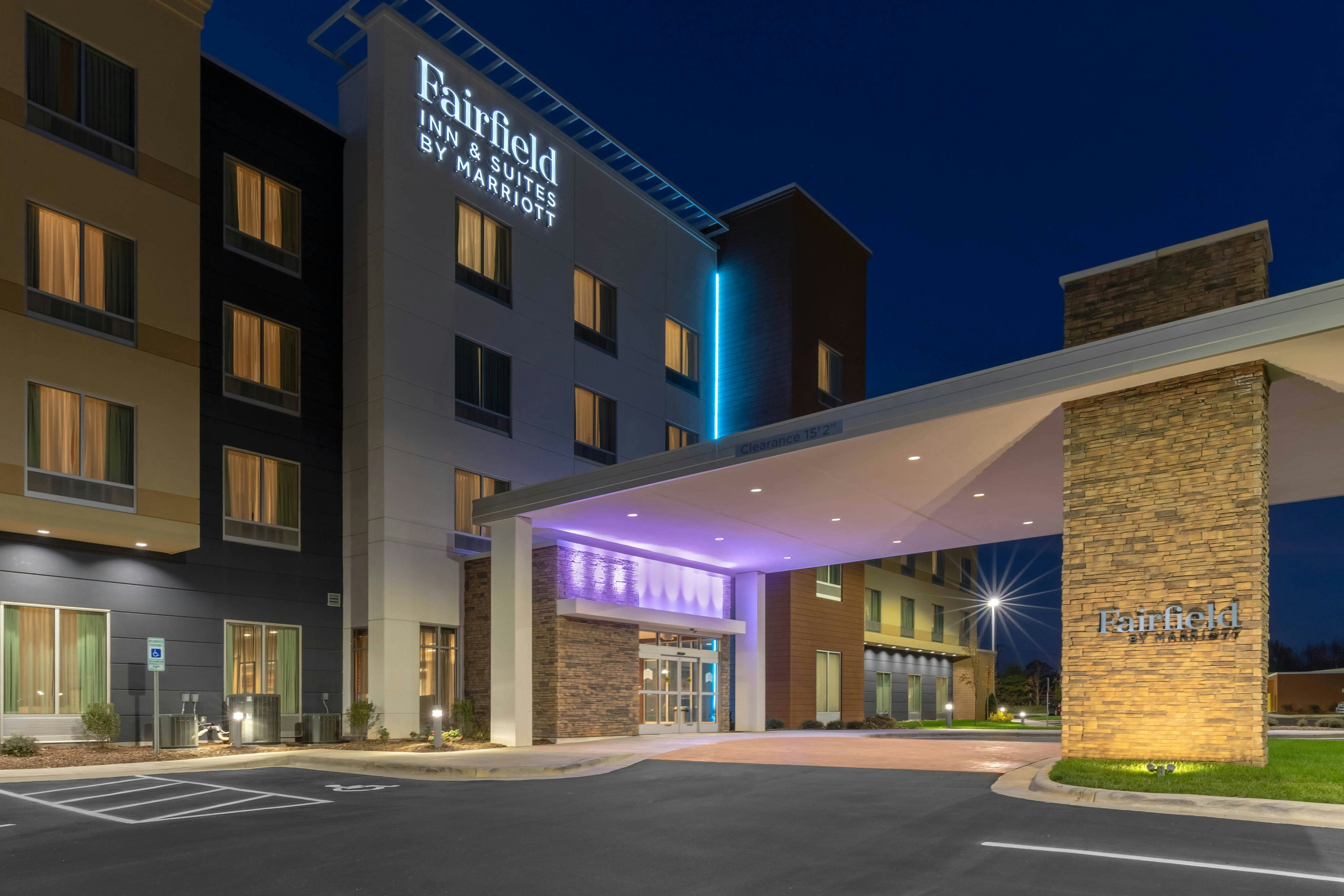 Fairfield Inn & Suites By Marriott Mebane 34/34
