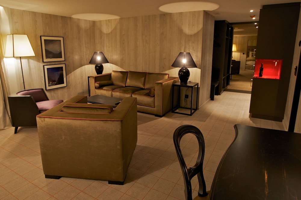 Grischa Das Hotel Davos 34/45