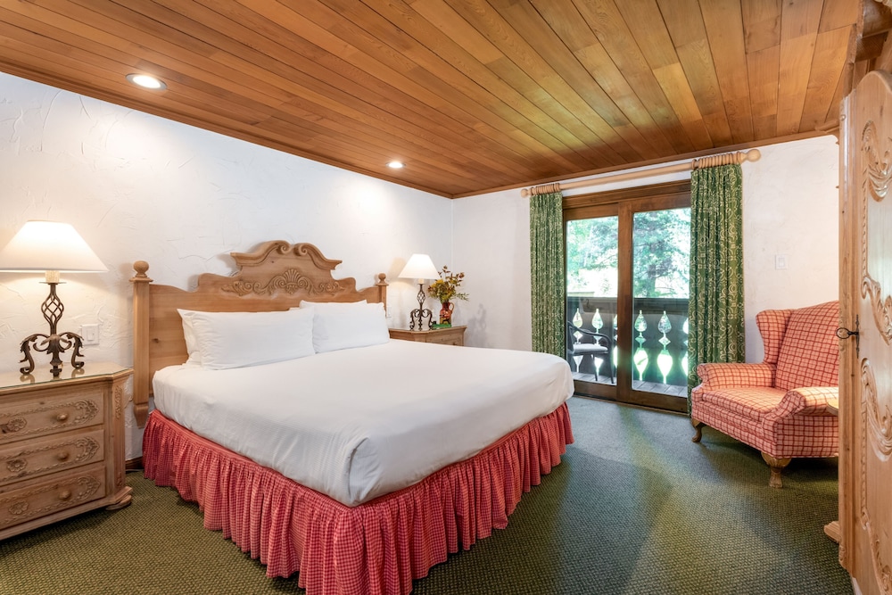 Slope, King Bed, Mountain View, Balcony, Terrace
