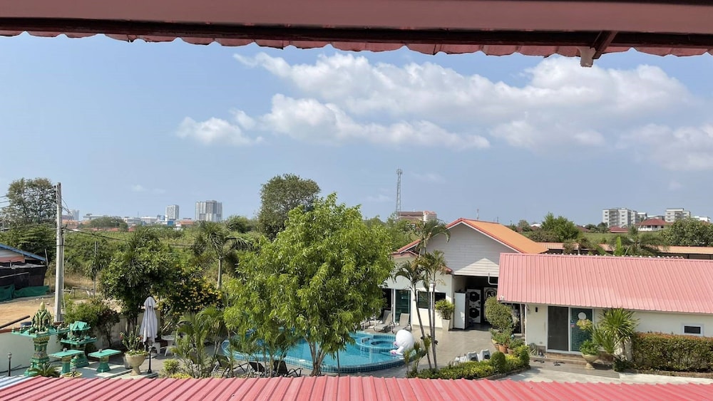 Baan Kaew Ruen Kwan 60/71