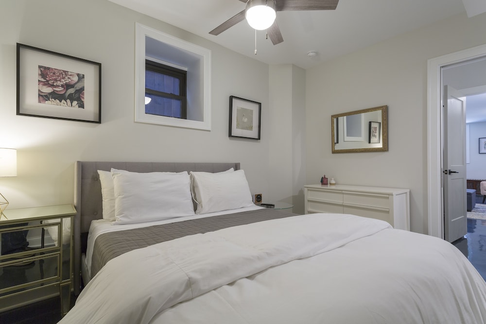 EXCLUSIVE, GARDEN, APARTMENT, QUEEN BED, SOFA