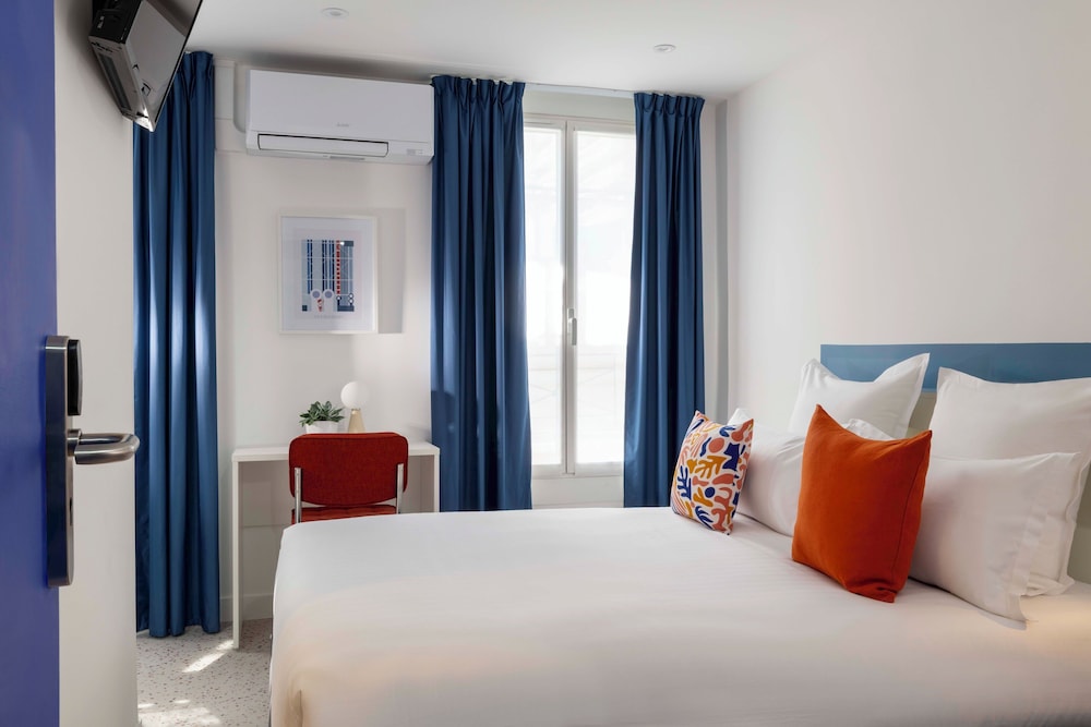 HOTEL SAINT SEBASTIEN 7/43