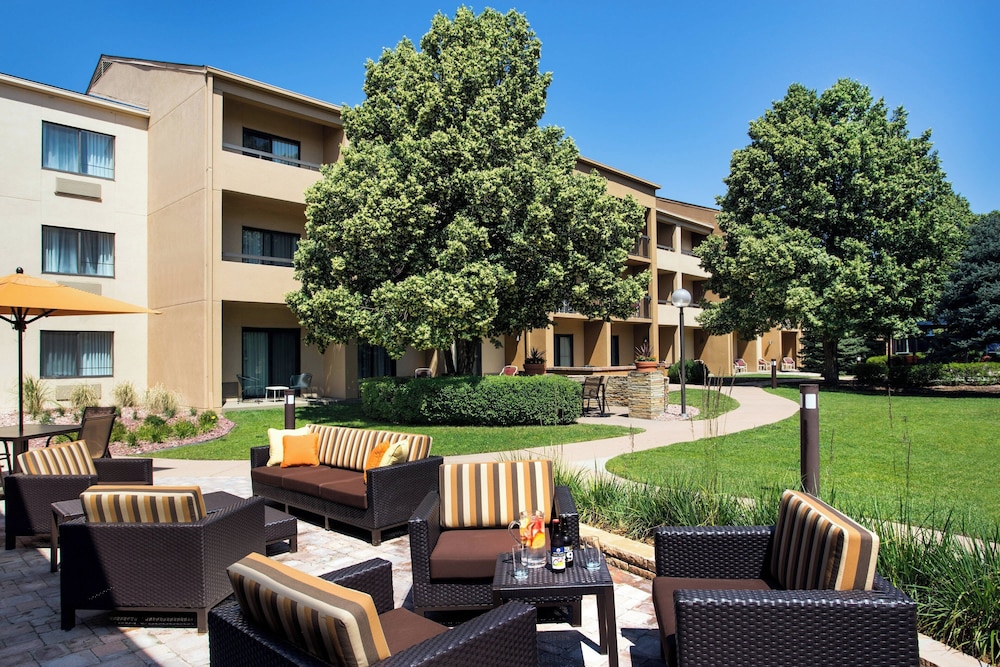 Courtyard by Marriott Denver Central Park 46/50
